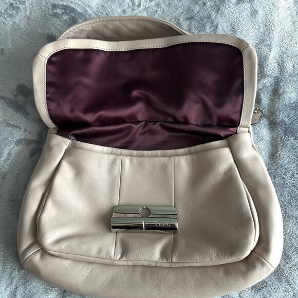 Cream Coach Shoulder Bag - Picture 8 of 13